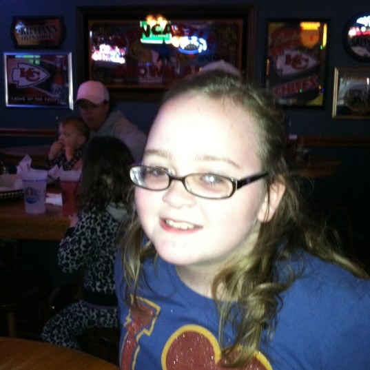 Photo taken at Tanner&#39;s Bar &amp; Grill by Ramona S. on 2/25/2012