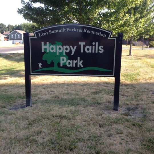 Happy Tails Dog Park - Lees Summit, MO