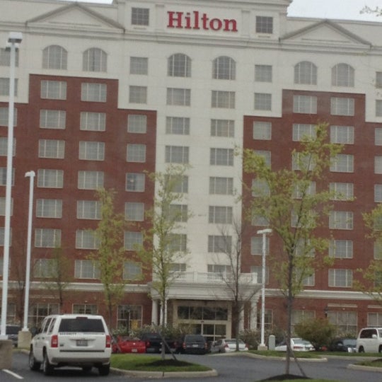 Foto tirada no(a) Hilton Columbus/Polaris por Shaughn P. S. em 3/31/2012