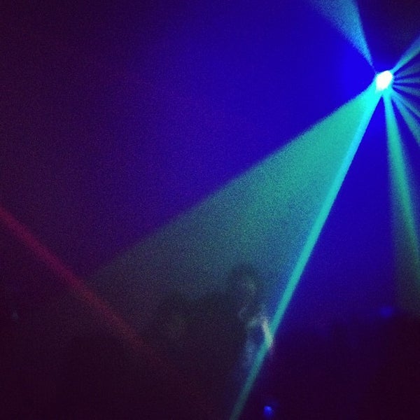 3/31/2012にJake D.がBobby&#39;s Nightclubで撮った写真