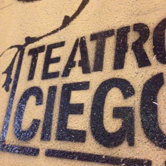 6/22/2012 tarihinde Bruno G.ziyaretçi tarafından Centro Argentino de Teatro Ciego'de çekilen fotoğraf