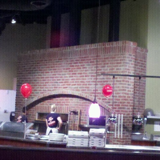 Photo taken at Infernos Brick Oven Pizza by Tom L. on 6/2/2012