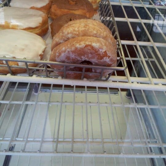 6/3/2012 tarihinde Carlos S.ziyaretçi tarafından Dat Donut'de çekilen fotoğraf