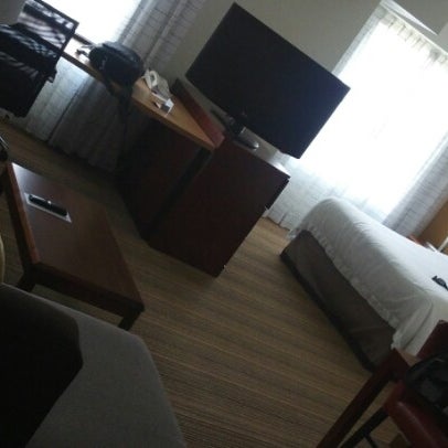 Photo prise au Residence Inn by Marriott Baltimore BWI Airport par Jared A. le8/29/2012