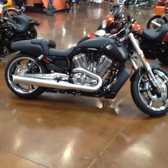 3/27/2012에 Loren L.님이 Red Rock Harley-Davidson에서 찍은 사진