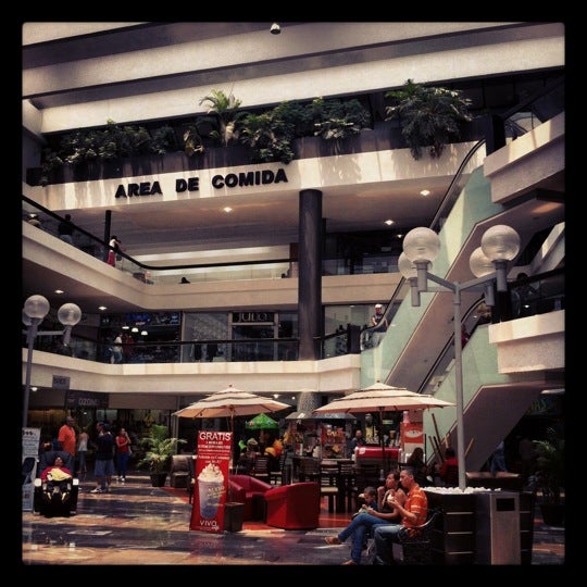 Photo taken at Centro Comercial El Parian by Vladimir G. on 8/5/2012