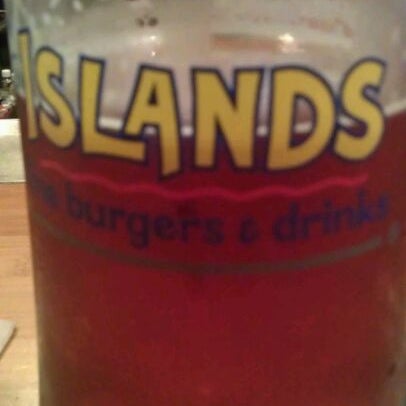 Photo taken at Islands Restaurant by Andreas S. on 3/17/2012