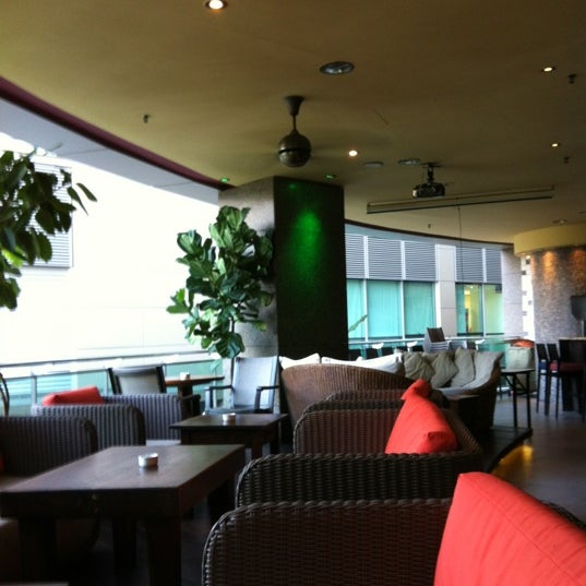 Das Foto wurde bei Vineria.IT Cucina + Bar von Sharizal am 4/27/2012 aufgenommen