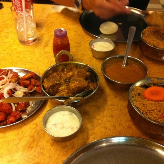 Снимок сделан в Karaikudi Restaurant (M) Sdn. Bhd. пользователем Jimmy Chen Haw T. 8/26/2012