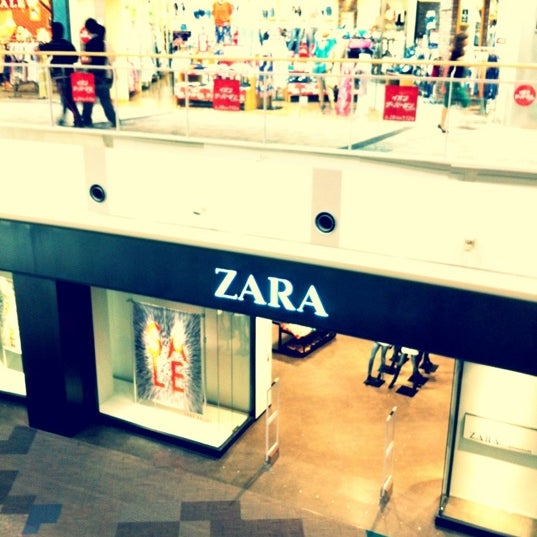 Zara Clothing Store Zara Clothing Store