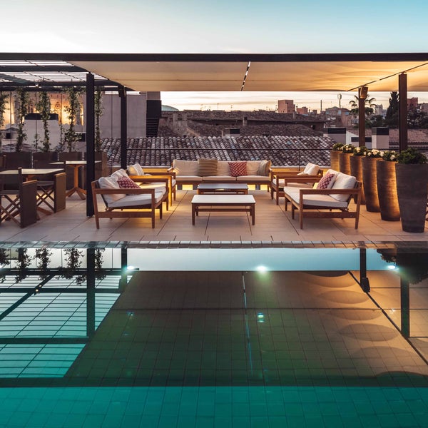 10/9/2015 tarihinde Majestic Hotel Group - Unique Luxury &amp; Boutique Hotelsziyaretçi tarafından Hotel Sant Francesc'de çekilen fotoğraf