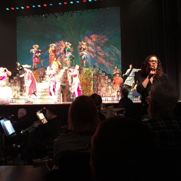 Foto tomada en State Theatre NJ  por Maureen G. el 12/29/2016