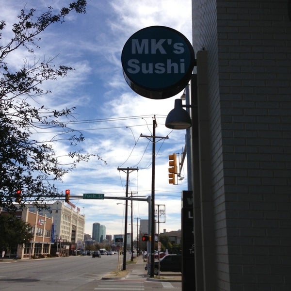 3/4/2013 tarihinde Dennis Y.ziyaretçi tarafından The Fish Sushi and Asian Grill'de çekilen fotoğraf