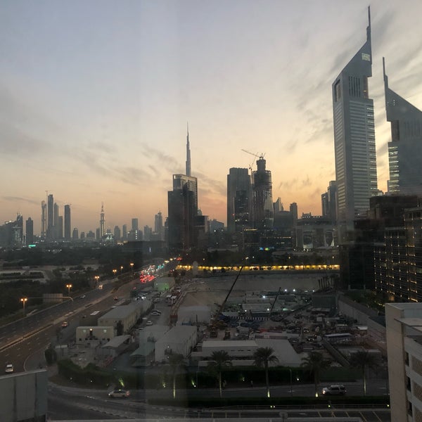 รูปภาพถ่ายที่ Novotel World Trade Centre Dubai โดย Nakul เมื่อ 11/24/2018
