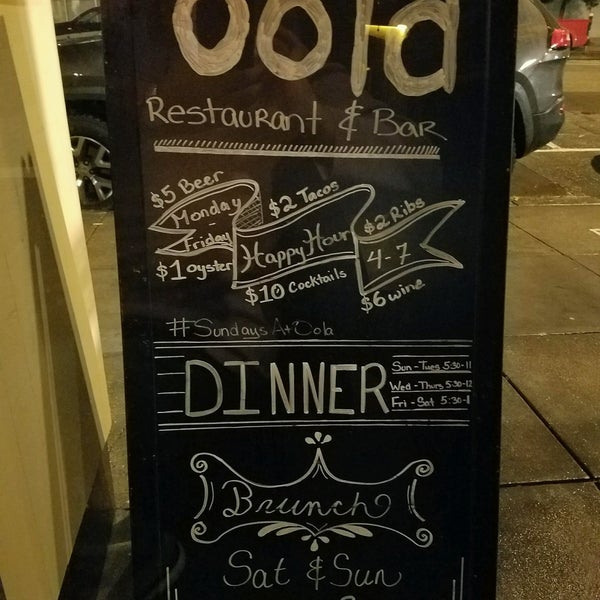 12/9/2016 tarihinde Gabi K.ziyaretçi tarafından Oola Restaurant &amp; Bar'de çekilen fotoğraf