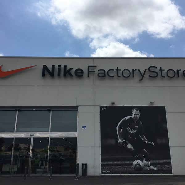 Desobediencia yermo no se dio cuenta Nike Factory Store - 3 conseils