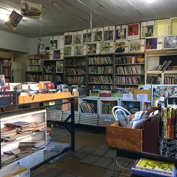 Foto tomada en Sobreloja Livraria Hocus Pocus  por Tiago A. el 5/2/2018