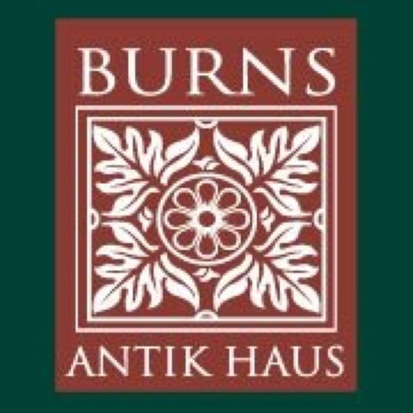 Foto scattata a Burns Antik Haus da Burns Antik Haus il 6/9/2016