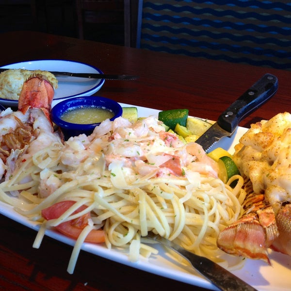Photo taken at Red Lobster by Olga R. on 4/11/2013