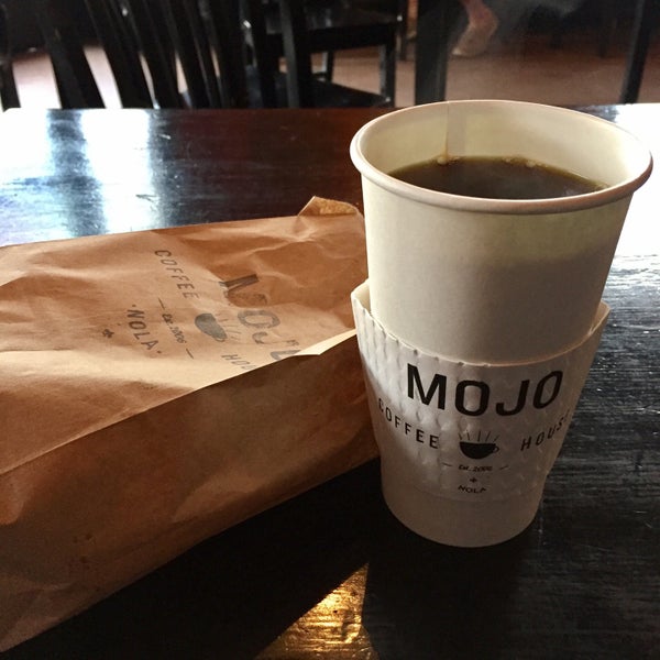 Photo taken at Mojo Coffee House by Olga R. on 11/7/2016