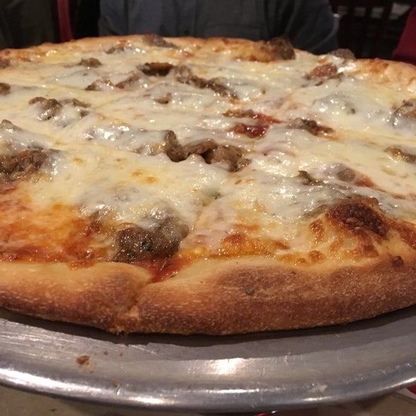 Photo taken at Galla&#39;s Pizza by Emily on 4/5/2018