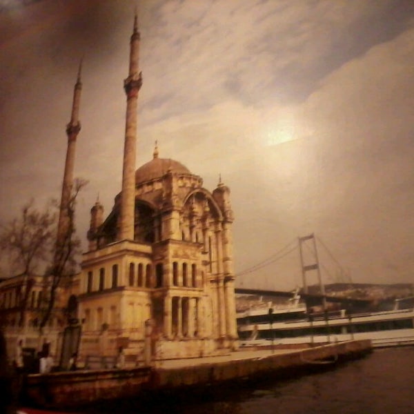 2/22/2014에 Daniela G.님이 Istanbul Kebab House에서 찍은 사진