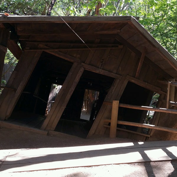 The Oregon Vortex / House of Mystery Theme Park