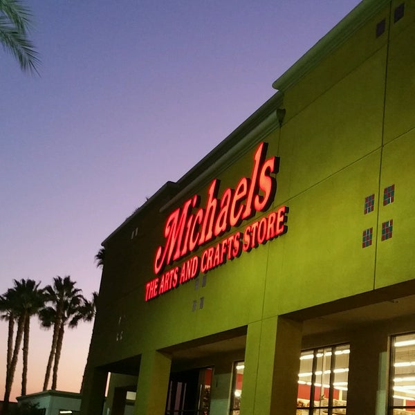 MICHAELS - Arts & Crafts in Whittier, California at 13410 Whittier