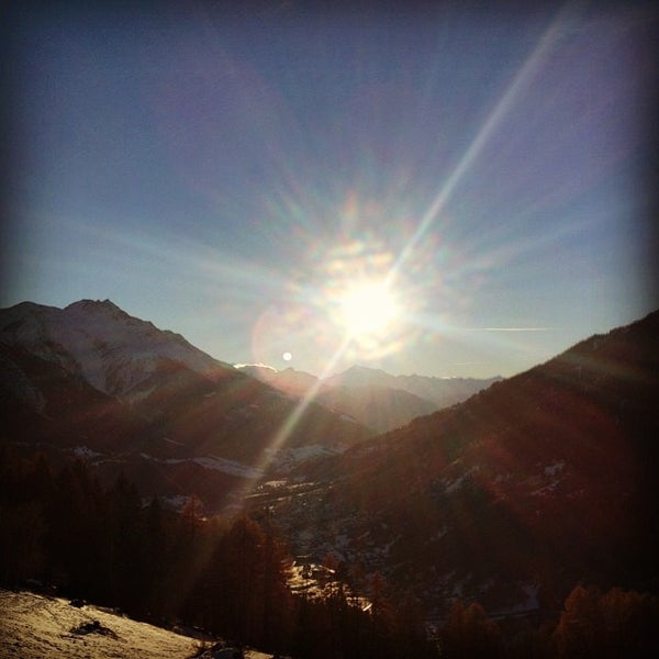 Das Foto wurde bei Bellwald - Ihr Schweizer Ferienort von Snowest am 12/21/2013 aufgenommen