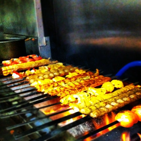 10/13/2012 tarihinde Anita F.ziyaretçi tarafından Shahrzad Persian Cuisine'de çekilen fotoğraf
