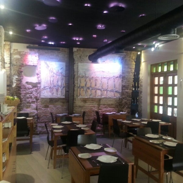 10/17/2013 tarihinde Rayko L.ziyaretçi tarafından Restaurante Carmela'de çekilen fotoğraf