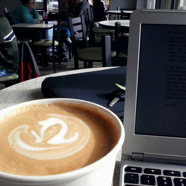 11/3/2013 tarihinde Michelle W.ziyaretçi tarafından Daily Dose Cafe and Espresso'de çekilen fotoğraf