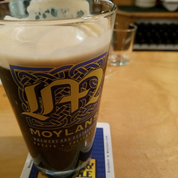 Photo taken at Moylan&#39;s Brewery &amp; Restaurant by Jacky T. on 8/17/2017