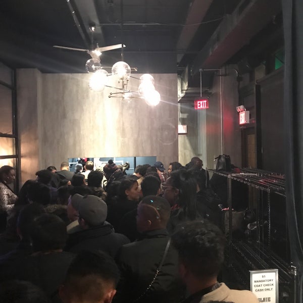 Photo taken at SLATE by Long C. on 12/8/2018