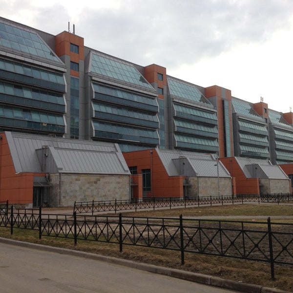 Колледж университета бонч бруевича. Университет Бонч-Бруевича Санкт-Петербург. ЛЭТИ И Бонч Бруевич. Бонч Бруевича 1.