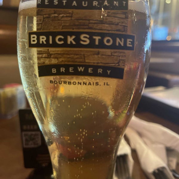Снимок сделан в BrickStone Restaurant and Brewery пользователем Frank A. 7/7/2022