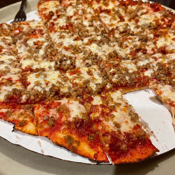 Pizza King 523 Broadway St