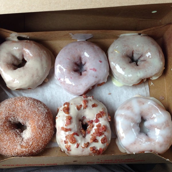 Foto diambil di Duck Donuts oleh Scott S. pada 6/22/2014