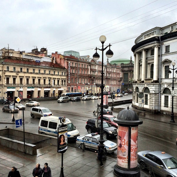 4/2/2015 tarihinde Светланаziyaretçi tarafından Nevsky Prospect'de çekilen fotoğraf