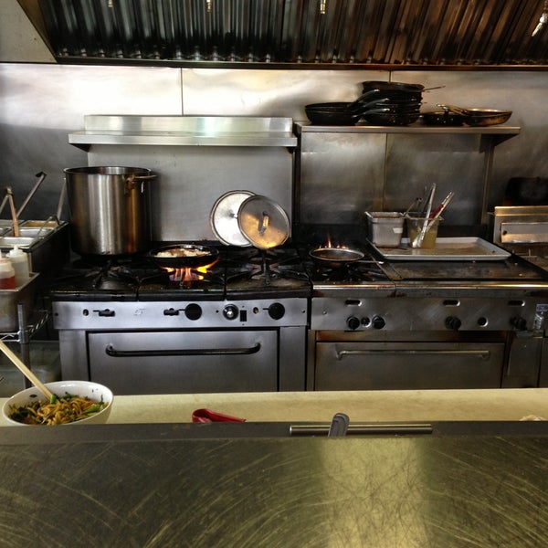 Foo Food Asian Restaurant in Downtown Victoria