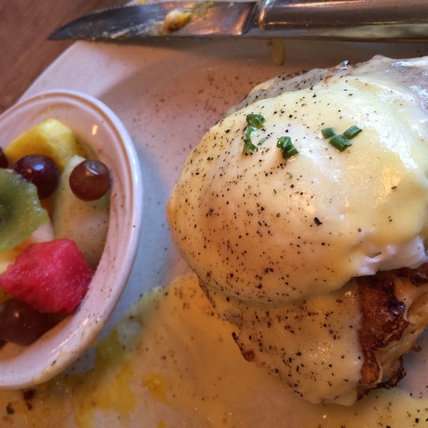 Photos at Jumps Restaurant Grosse Point FarmsThe Hill Grosse