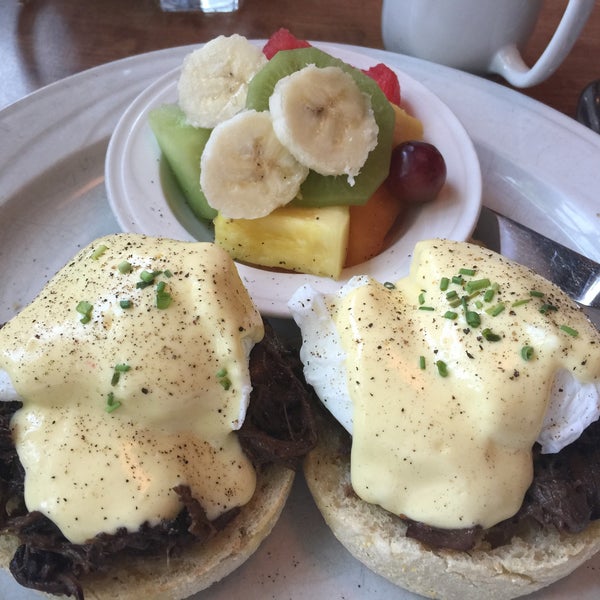 Photos at Jumps Restaurant Grosse Point FarmsThe Hill Grosse