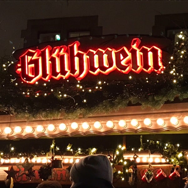 Photo taken at Stuttgarter Weihnachtsmarkt by Nic D. on 12/12/2018