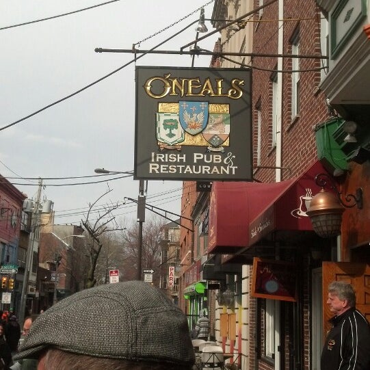Das Foto wurde bei O&#39;Neals Irish Pub von Joseph S. am 3/17/2013 aufgenommen