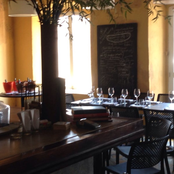 Photo taken at Restaurante Salou Cartagena by Juanma R. on 3/17/2014