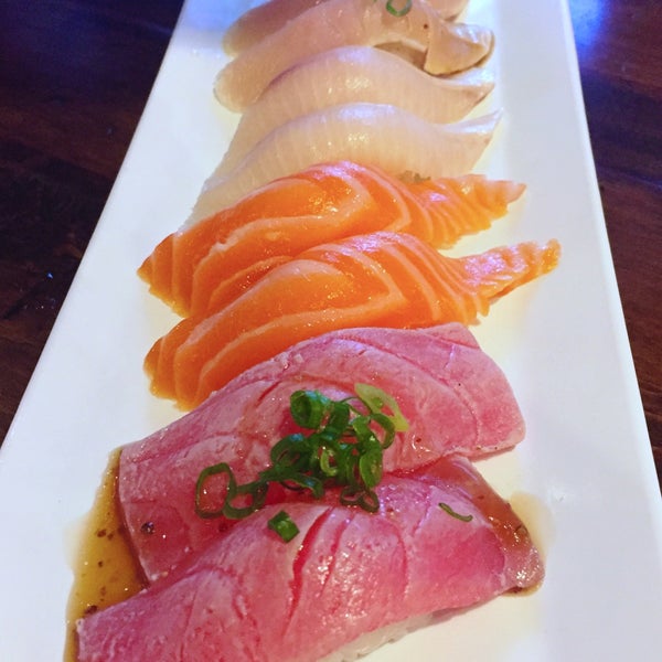 8/20/2016에 Nessie님이 Sake2Me Sushi - Cerritos에서 찍은 사진