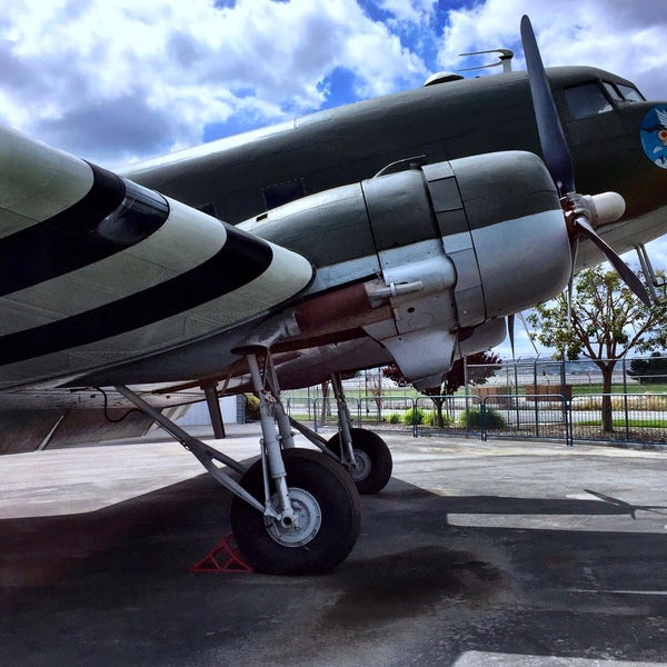 Foto tirada no(a) Yanks Air Museum por Nessie em 3/14/2016