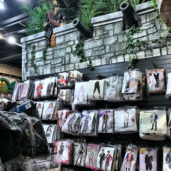 Costume Castle Lake Forest, CA