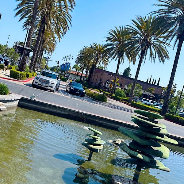 Bella Terra Shopping Center North Huntington Center Huntington Beach, CA