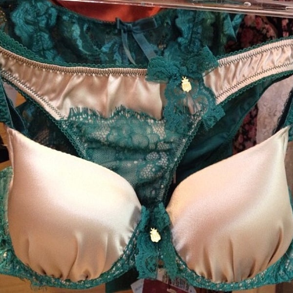 blush underwear